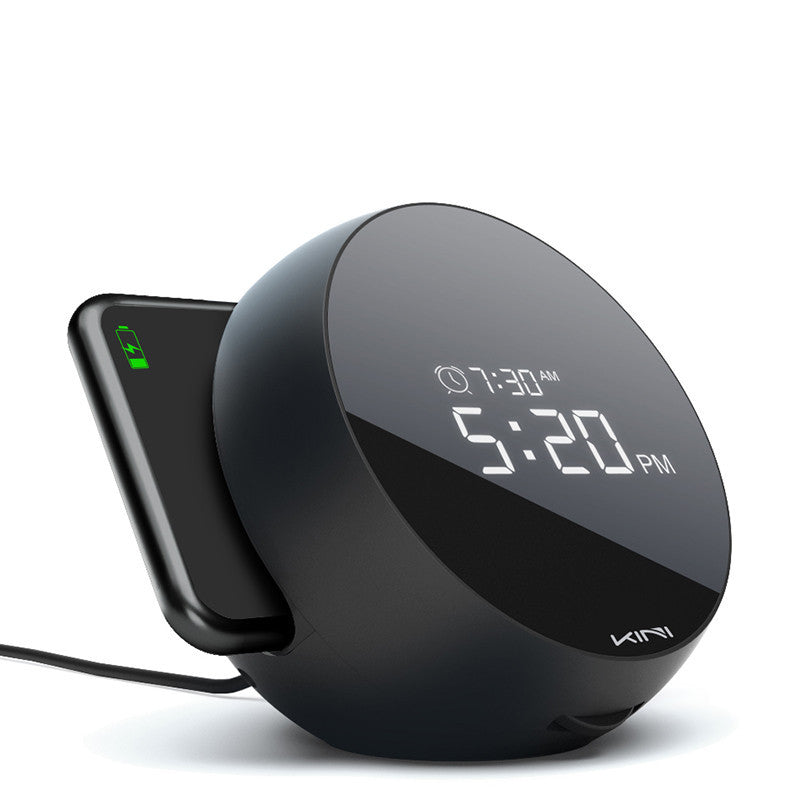 kabelloses Ladegerät: Funktionalität und Stil vereint-Erleben Sie modernes Design und Funktionalität mit unserem kabellosen Ladegerät. Zeitgleich laden und die Uhr im Blick behalten – jetzt kaufen!