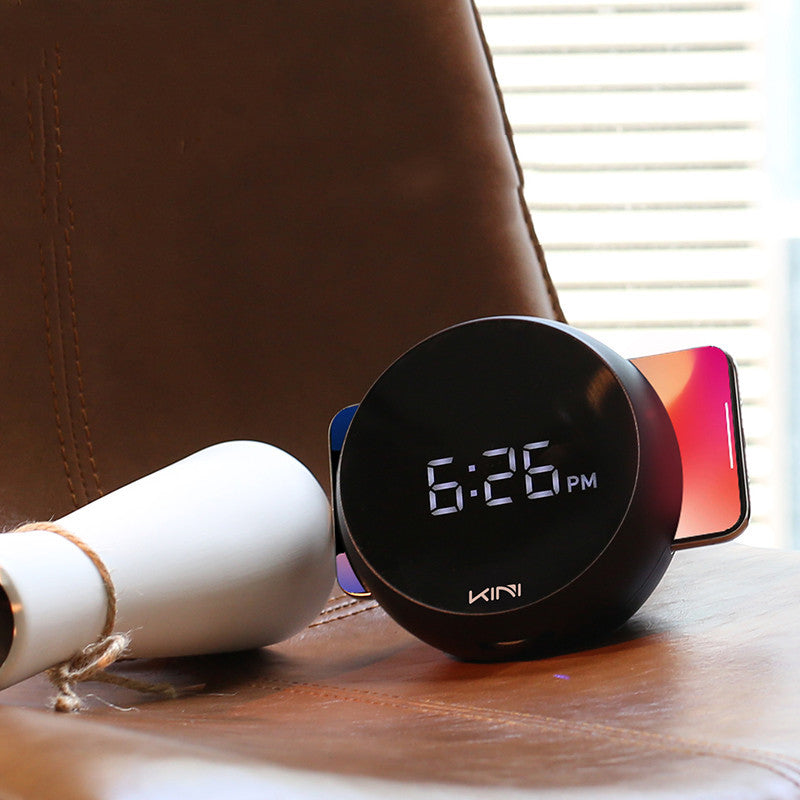kabelloses Ladegerät: Funktionalität und Stil vereint-Erleben Sie modernes Design und Funktionalität mit unserem kabellosen Ladegerät. Zeitgleich laden und die Uhr im Blick behalten – jetzt kaufen!